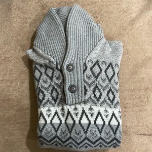 American Eagle Outfitters Sweater